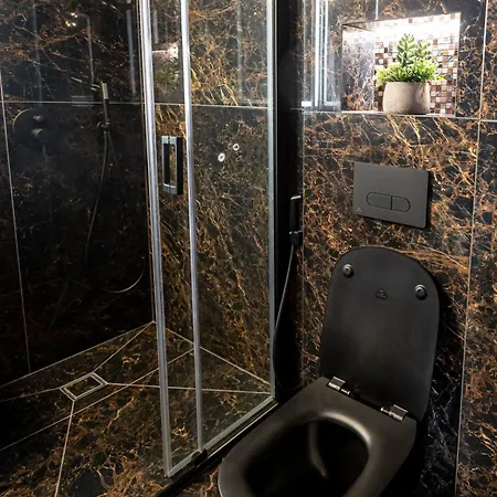 公寓 Amj Royal - 115 - Black Rubby 考纳斯